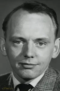 Finn Henriksen
