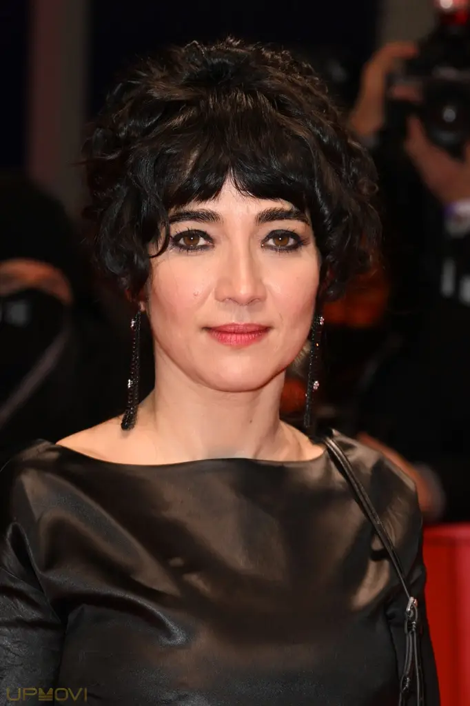 Mitra Farahani