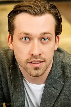 Simon Stone
