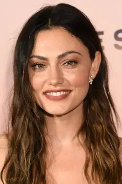 Phoebe Tonkin