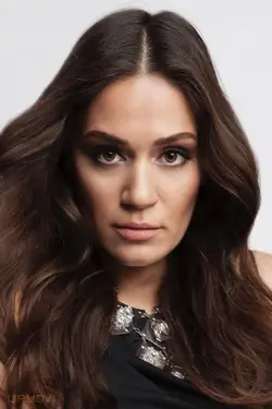 Özge Borak