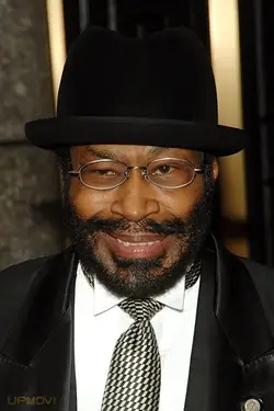 Anthony Chisholm