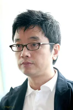 E J-yong