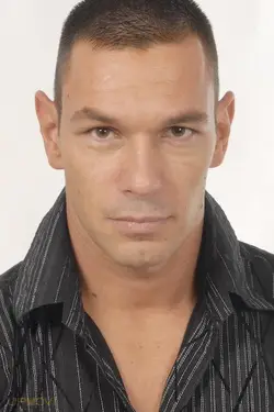 Yan Dron