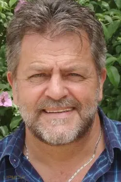Dênis Derkian